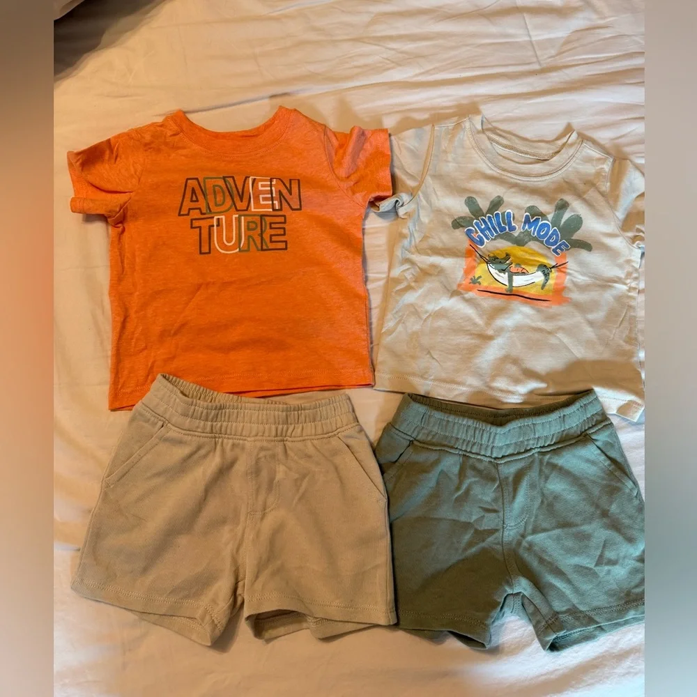 12M Boy summer bundle with T-shirts and shorts sets - Picture 3 of 10